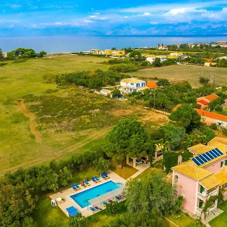 Finikas By Villa
