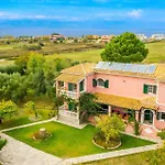 Finikas By Almiros Beach