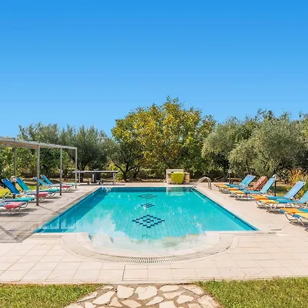 Finikas By Almiros Beach
