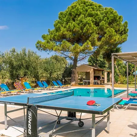 Villa Finikas By *