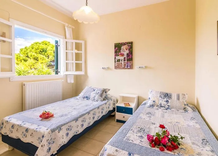 Villa Finikas By